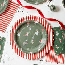 Nutcracker Scalloped Dessert Plates (12pcs)