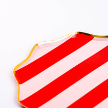 Holiday Stripes Dinner Paper Plates (8 ct.)