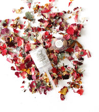 Dazzle the world in confetti with the original Push-Pop Confetti! Simply serve it like a volleyball, and experience our colorful, hand-mixed, flower petals with lavender buds confetti as it floats down around you!  Reusable, food-safe & freezer-safe container • filled with dried rose, lilac, and hydrangea, this Eco-friendly confetti disintegrates in water + a dash of lavender buds for an ever so slight hint of the lavender fragrance. • Hand-printed label on seed paper can be planted under soil to grow flowe