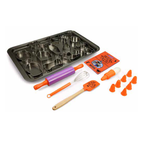 Trick or Treat Deluxe Cookie Decorating Set