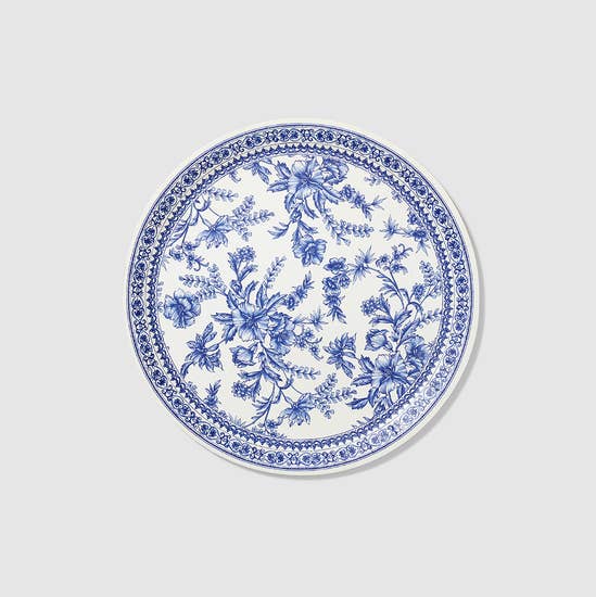 Bring the spirit of the French countryside to your next garden party with our floral toile large plates. And while the flowers on the classic toile pattern may appear delicate, the plates are anything but. Includes 10 plates.  9.25