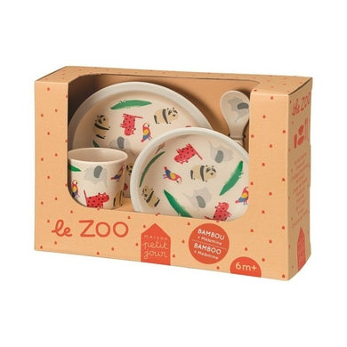 This 5 piece tableware gift set includes everything a child needs to have a fun and safe meal: a plate, a bowl, a 2 piece cutlery set and a drinking cup.  Wash before use Dishes are dishwasher proof. Not suitable for the microwave or the freezer Always use this product under the supervision of an adult 6m+